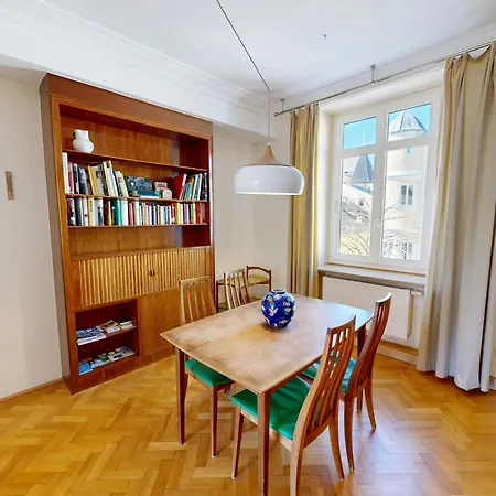 Marktplatz Mountain View شقة غموندين