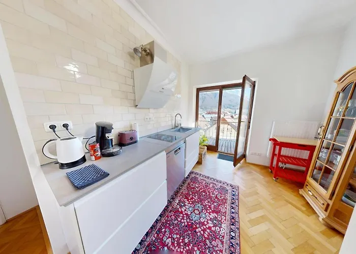 Marktplatz Mountain View * غموندين