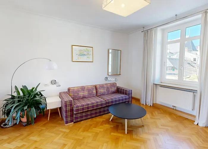 Marktplatz Mountain View * غموندين